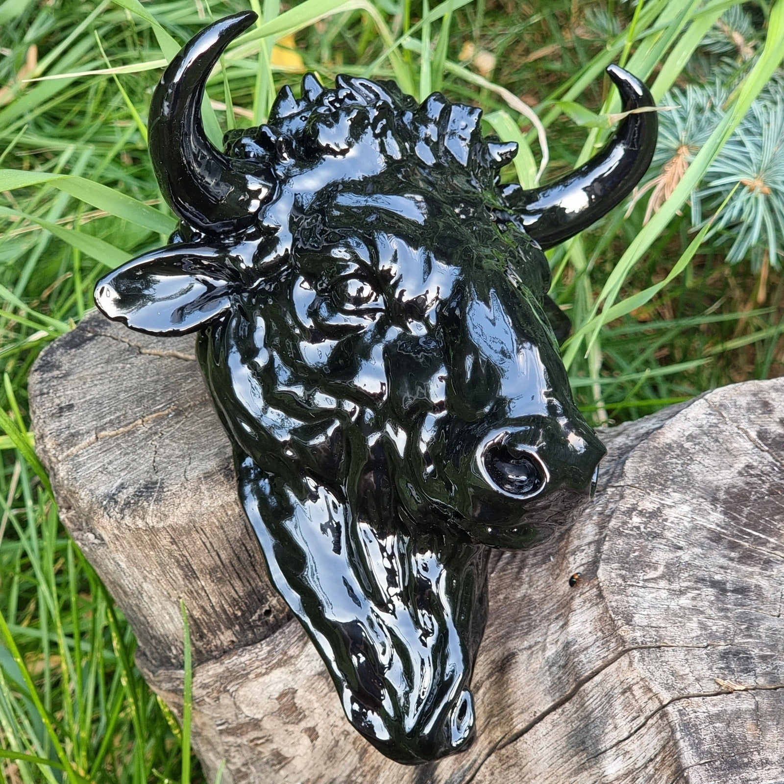 Black Bull Head Wall Decor