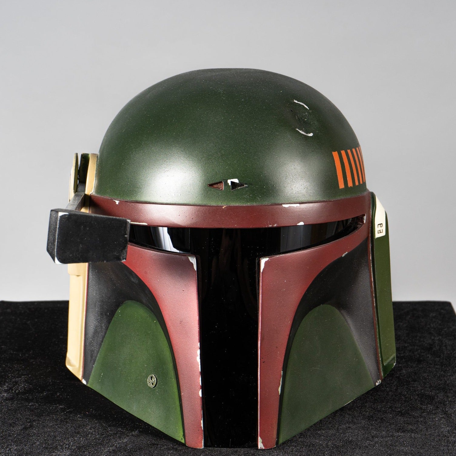 MandoBoba Helmet / Custom Painted Bounty Hunter Helmet