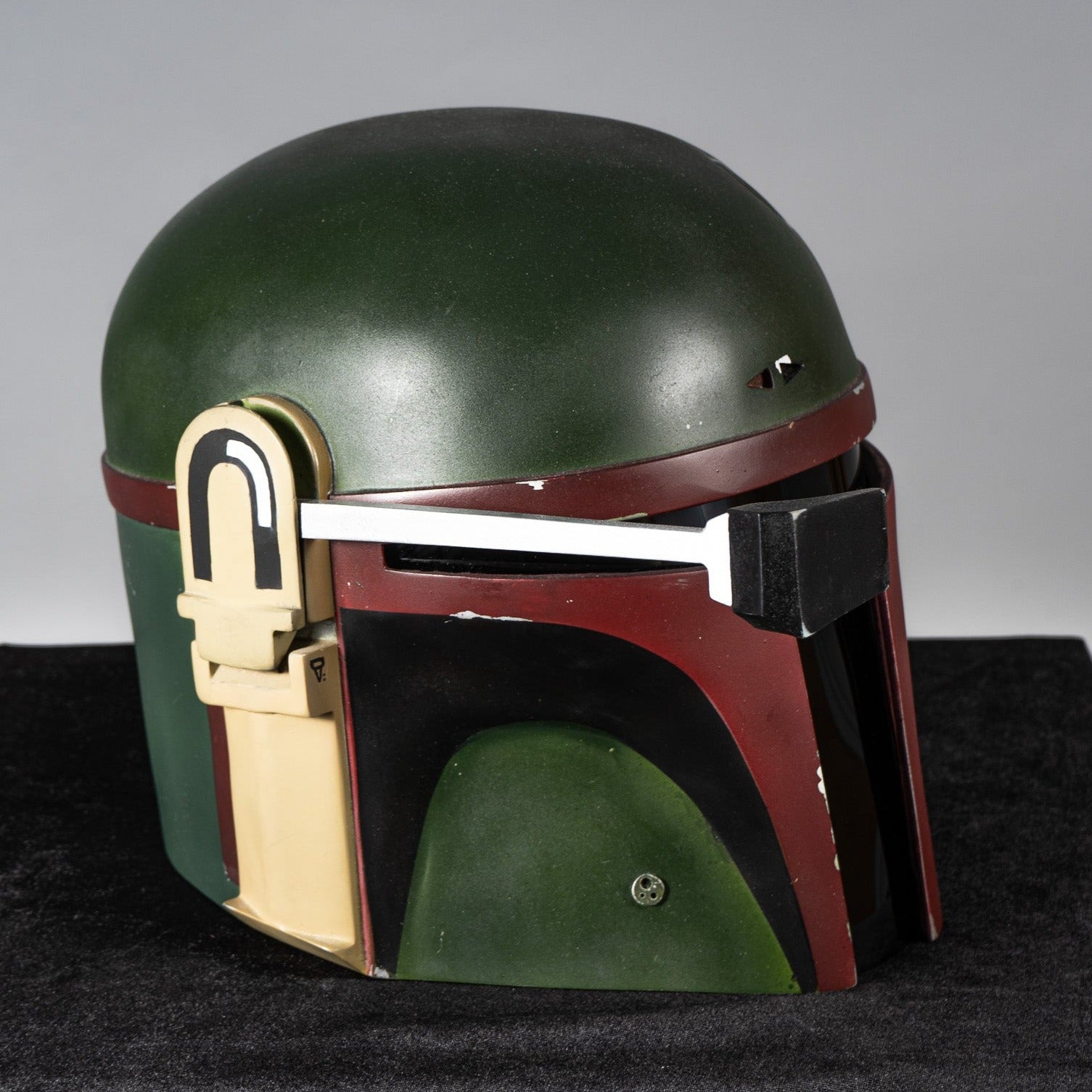 MandoBoba Helmet / Custom Painted Bounty Hunter Helmet