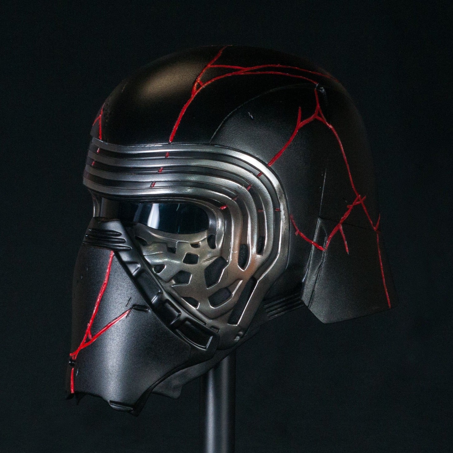 Kylo Ren Helmet Red Strips / The Rise of Skywalker / Sith Lord Cosplay