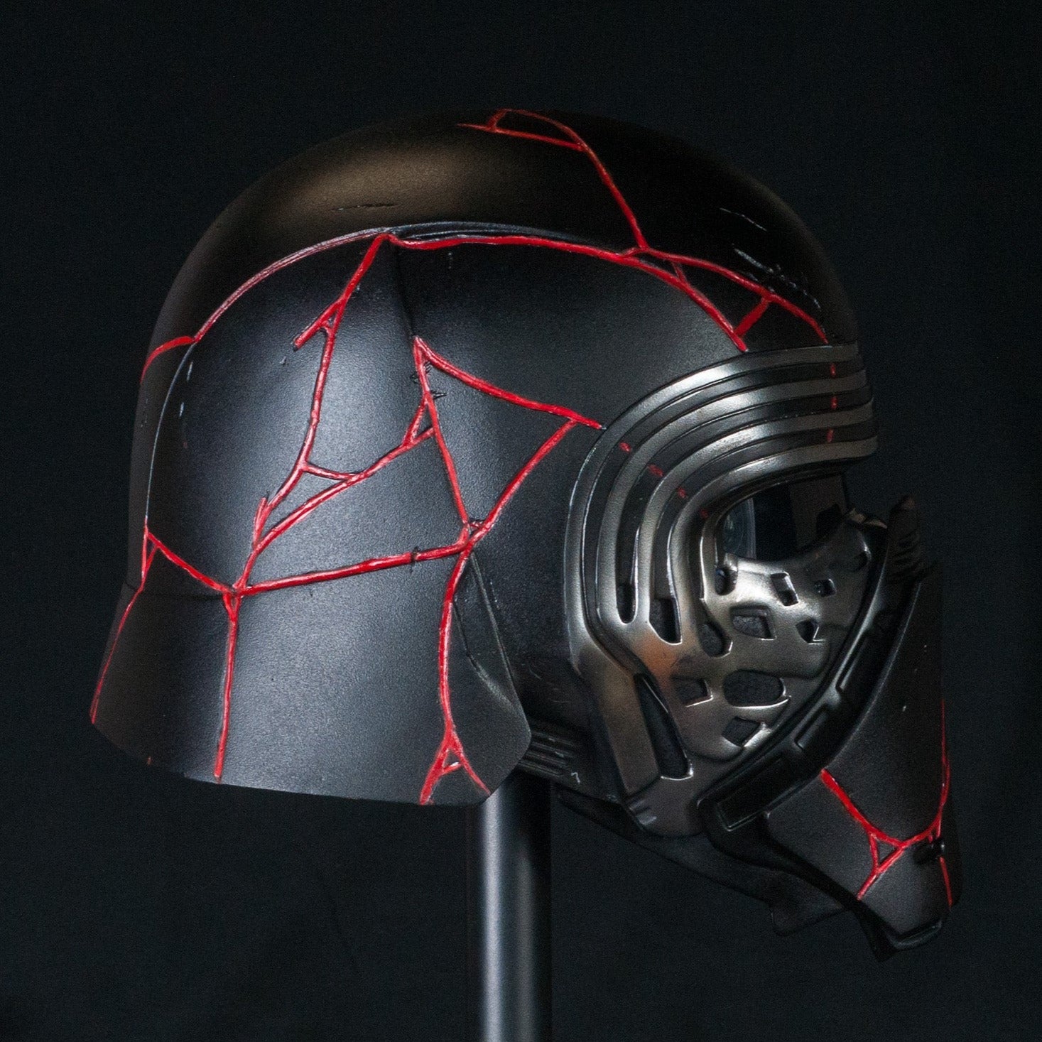 Kylo Ren Helmet Red Strips / The Rise of Skywalker / Sith Lord Cosplay