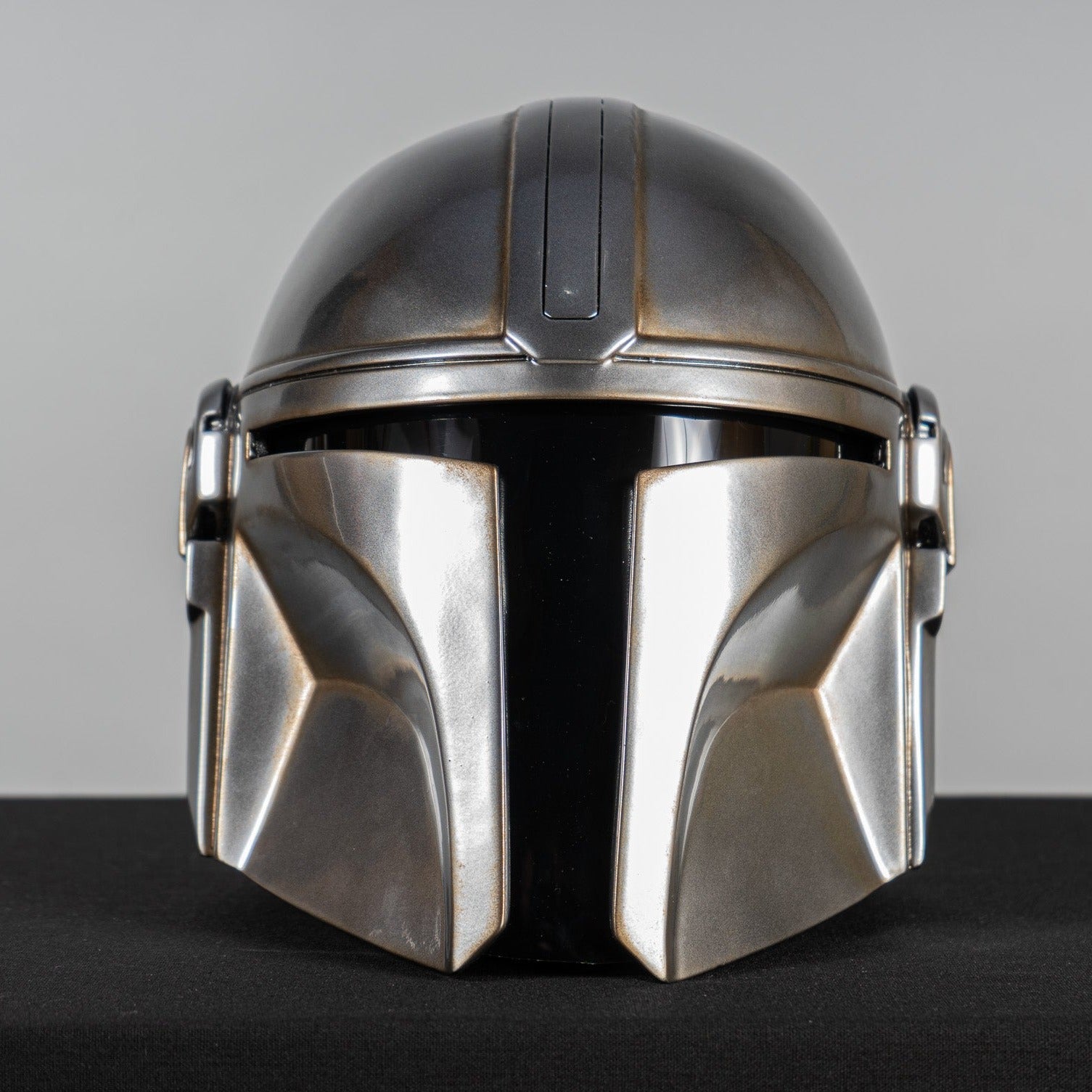 Mando Helmet Weathered / Beskar Helmet Replica / Mandaloriann armor