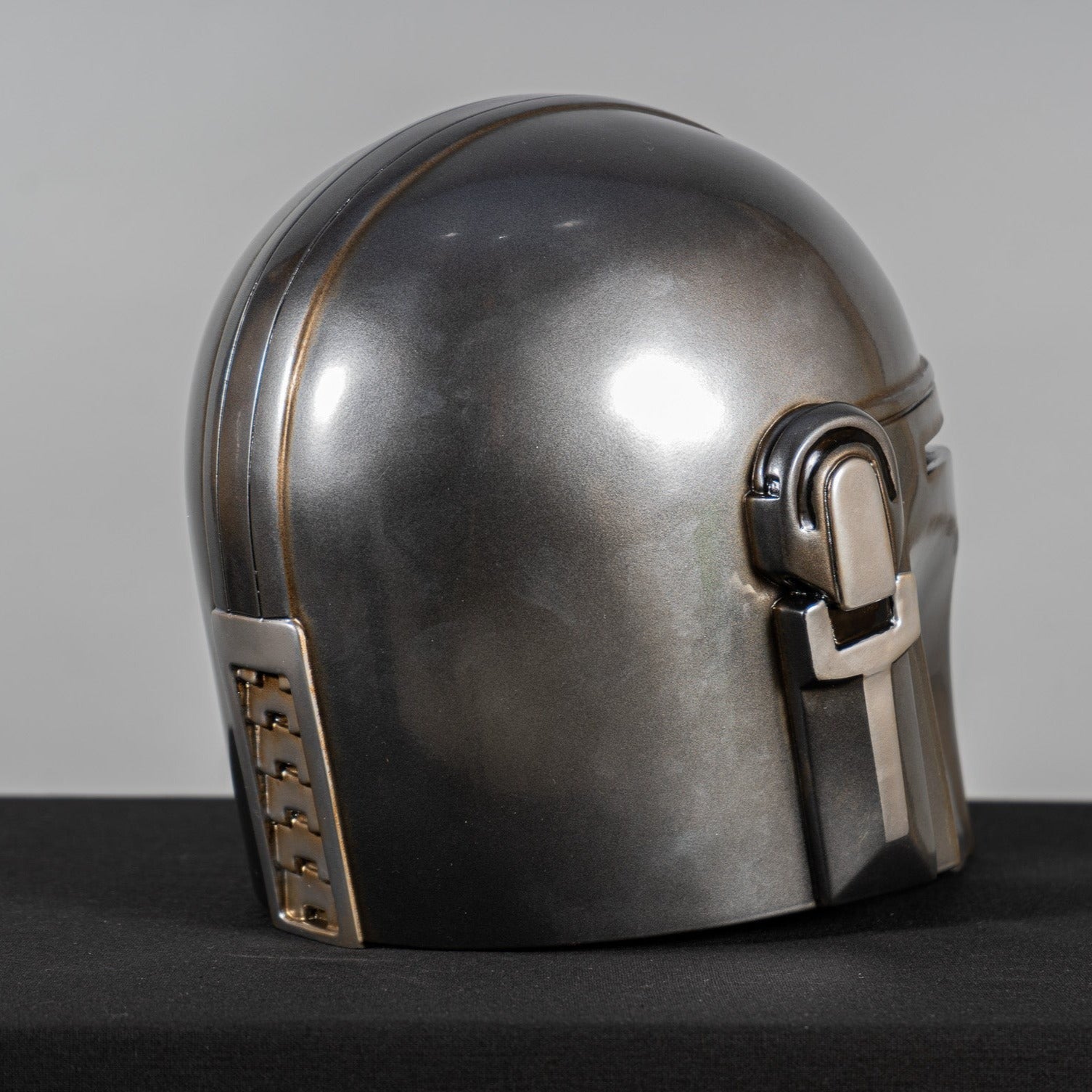 Mando Helmet Weathered / Beskar Helmet Replica / Mandaloriann armor