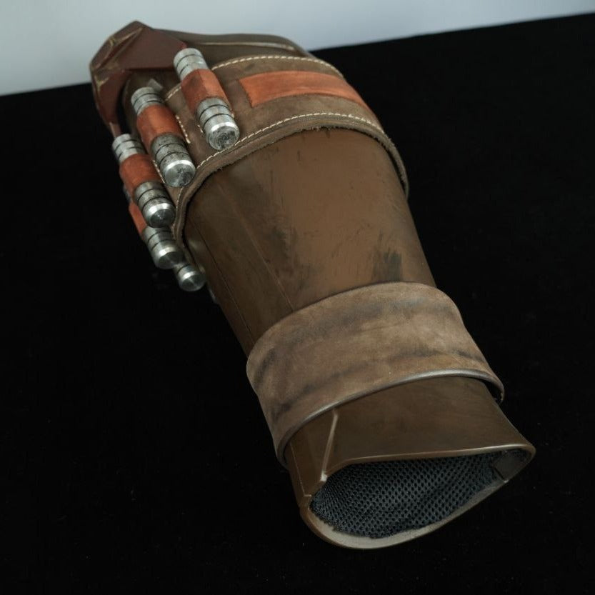 Mandalorian Leather Leg Graves