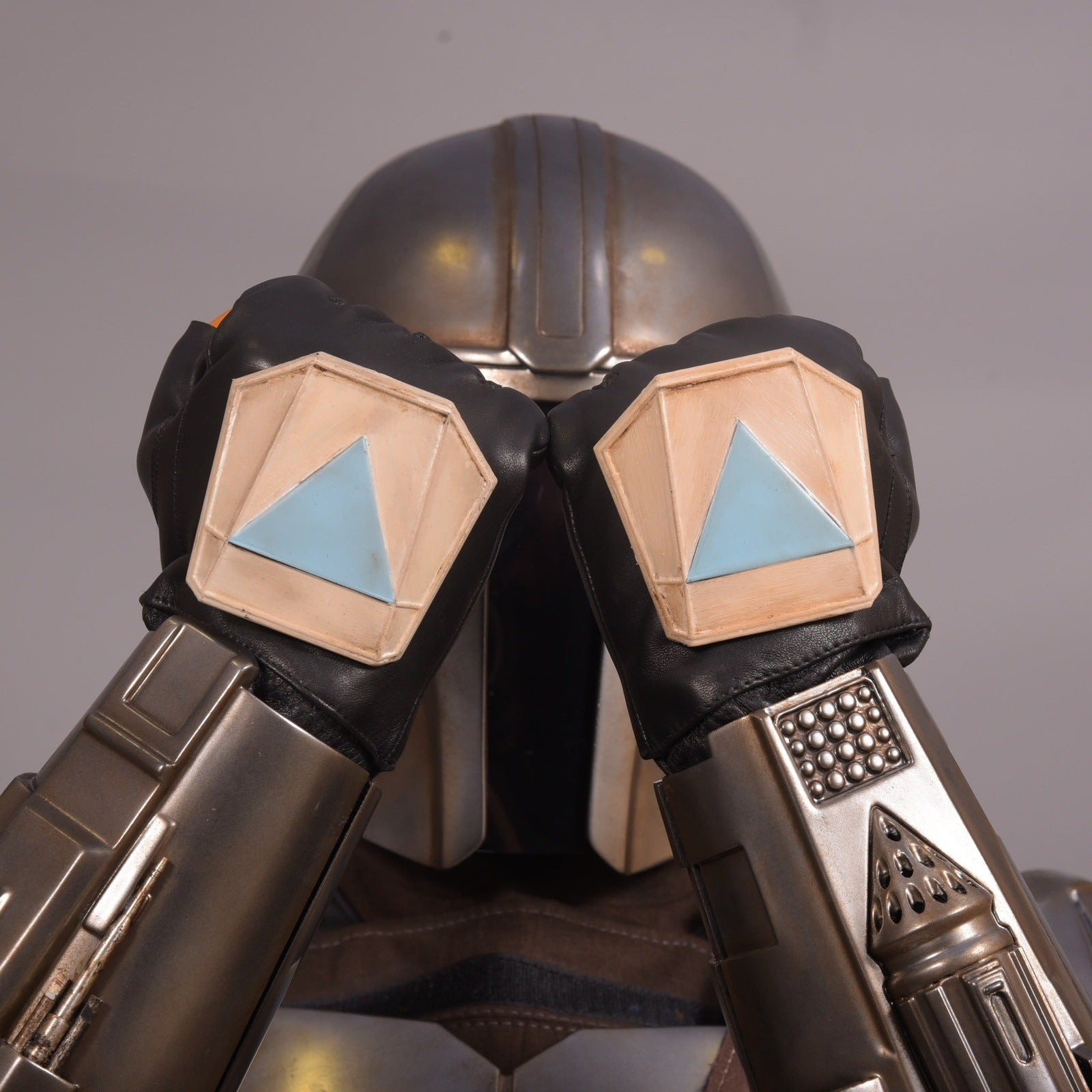 Mandalorian Leather Gloves