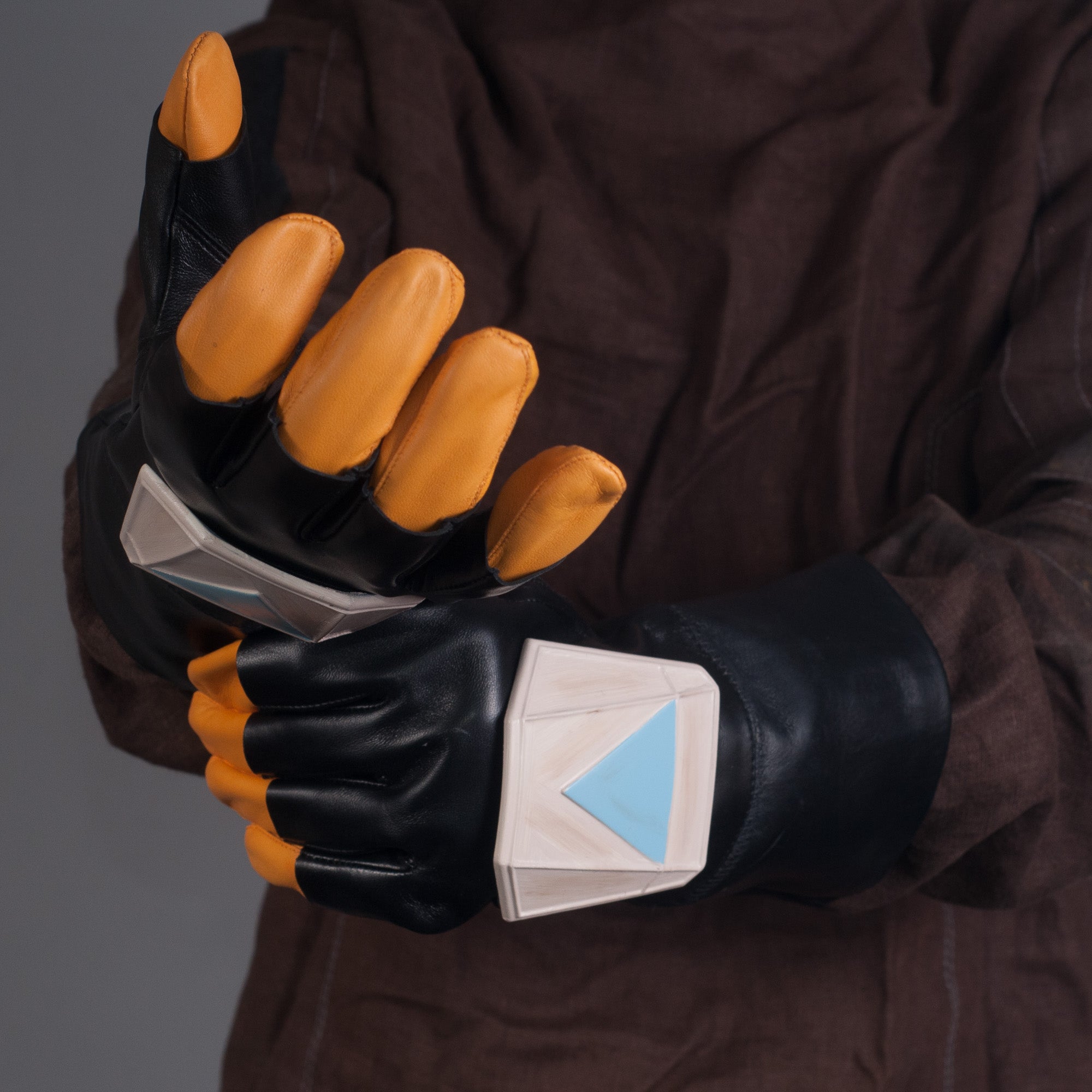 Mandalorian Leather Gloves