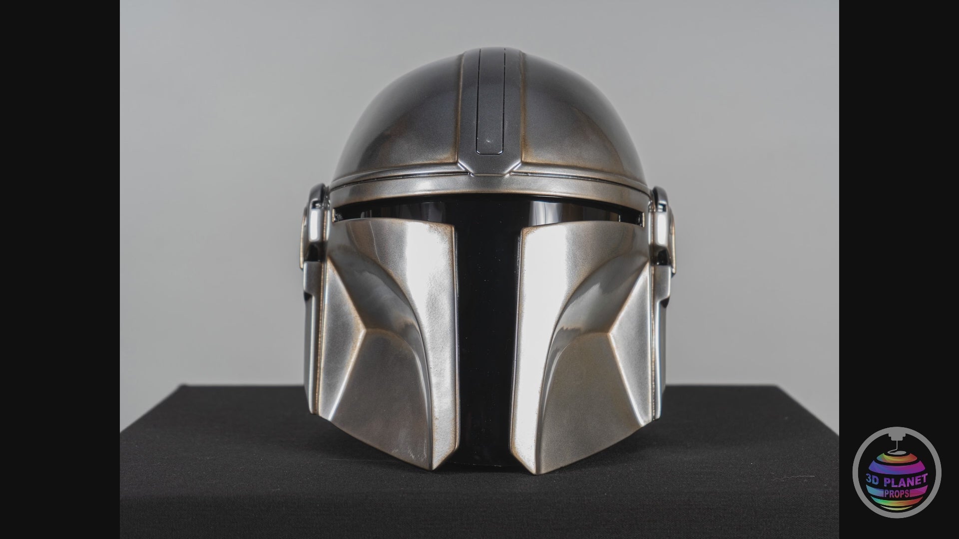 Mando Helmet Weathered / Beskar Helmet Replica / Mandaloriann armor