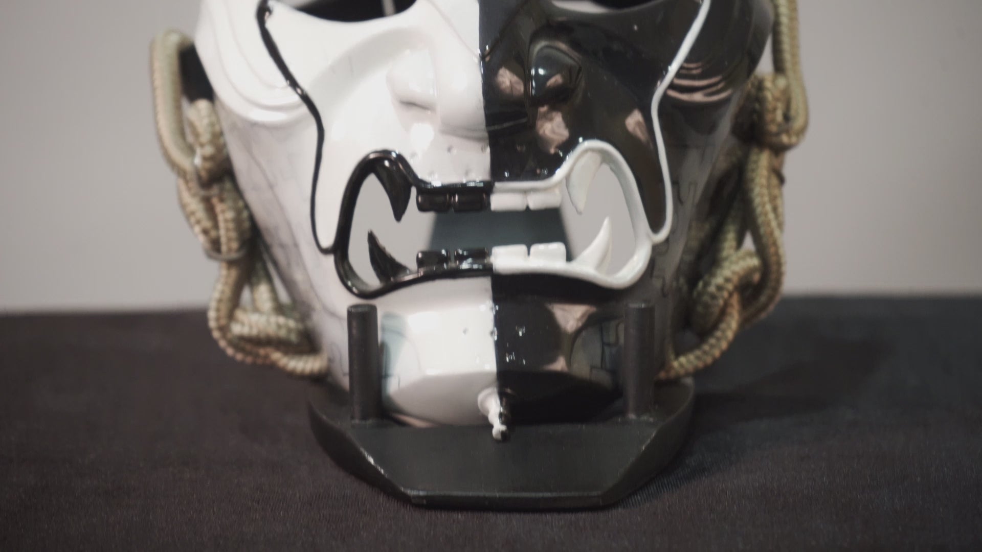 Ghost of Tsushima Mask Black&White / Samurai Mask / Jin Sakai cosplay prop