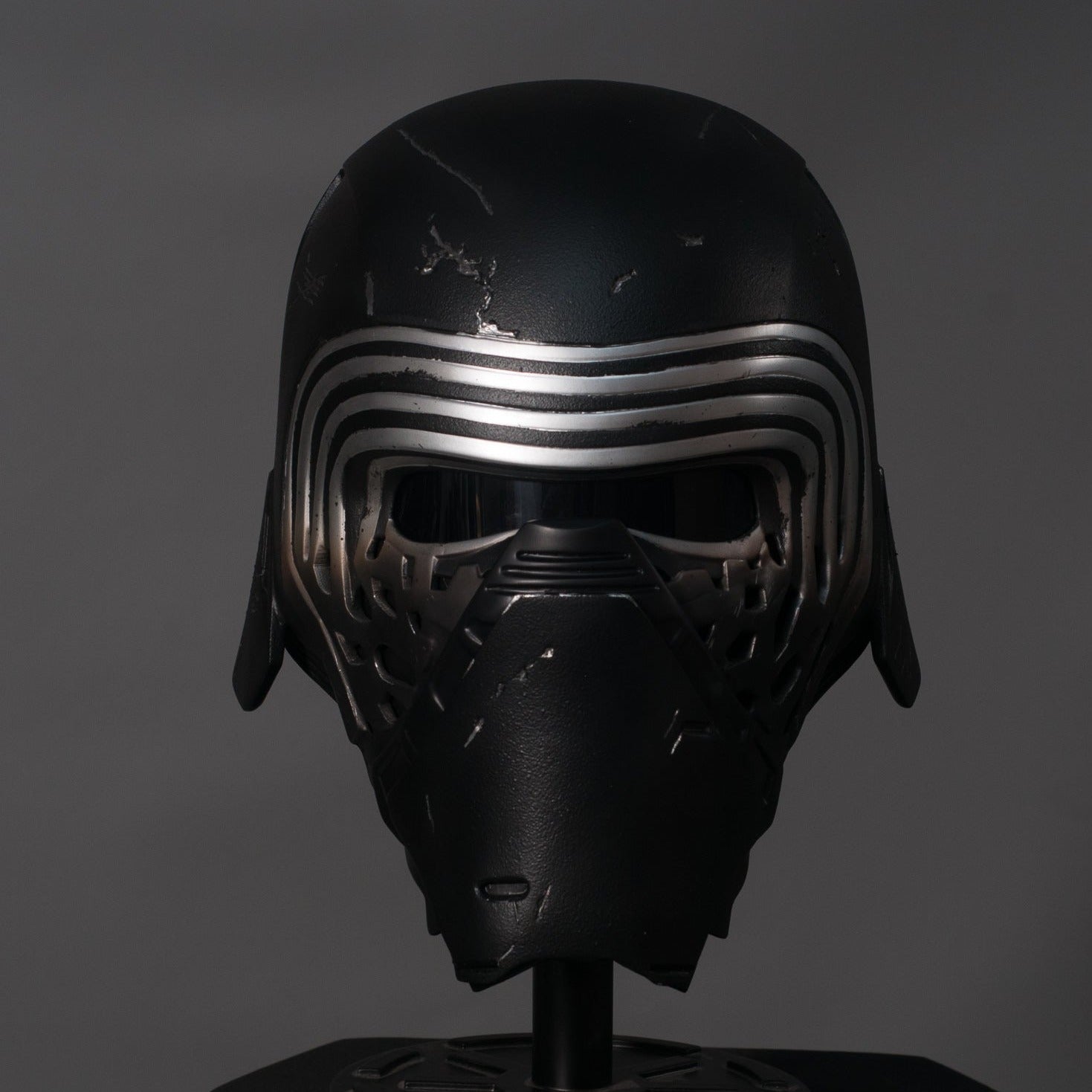 Kylo Ren Helmet / Sith Lord Cosplay