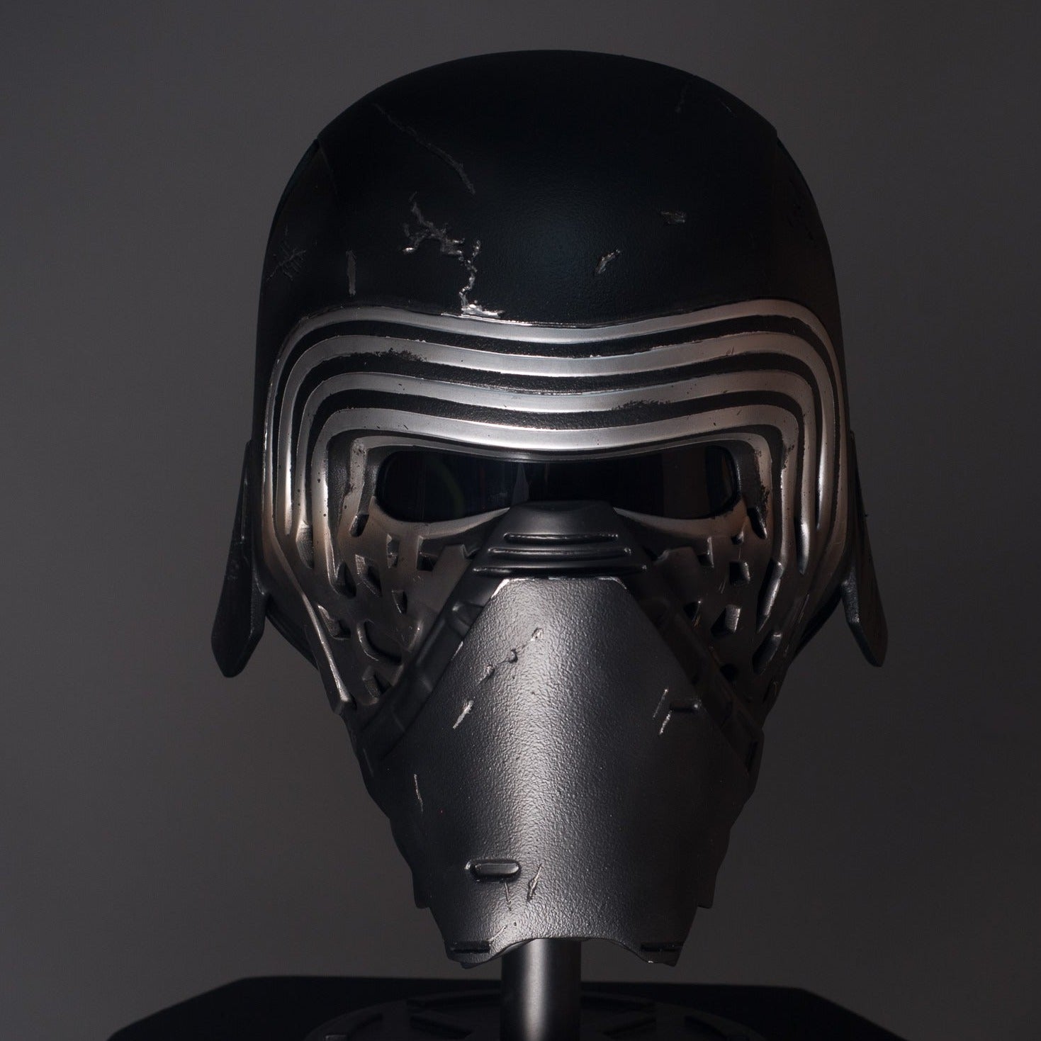 Kylo Ren Helmet / Sith Lord Cosplay