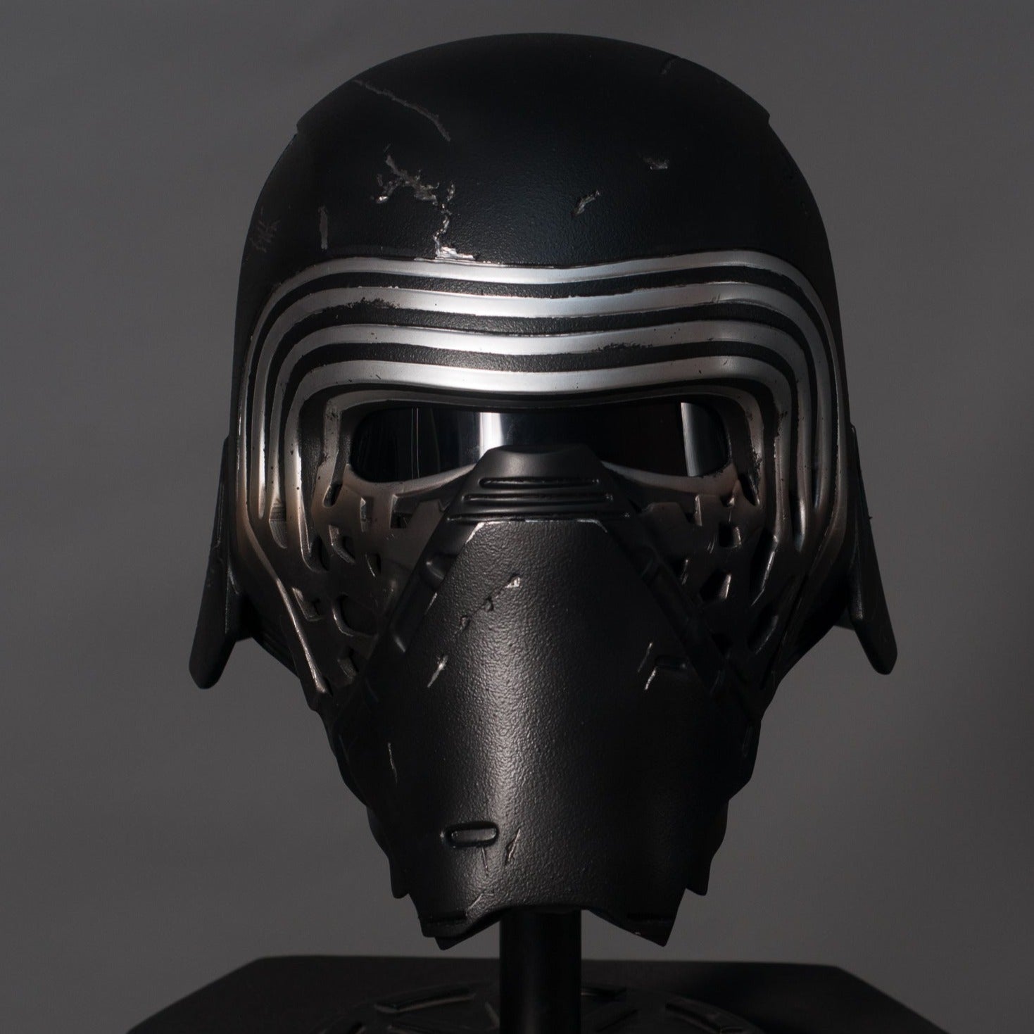 Kylo Ren Helmet / Sith Lord Cosplay