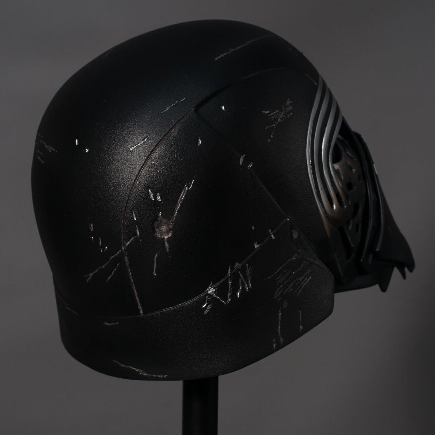 Kylo Ren Helmet / Sith Lord Cosplay