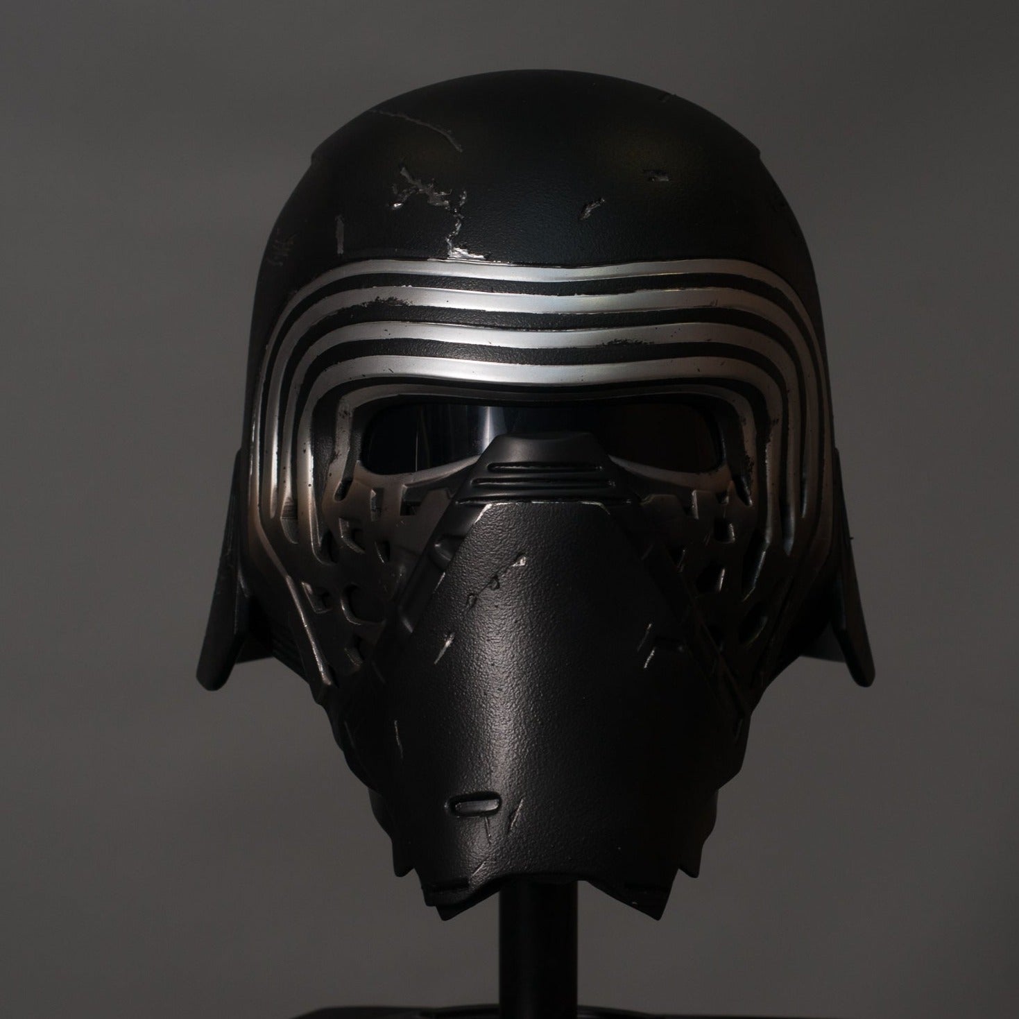 Kylo Ren Helmet / Sith Lord Cosplay