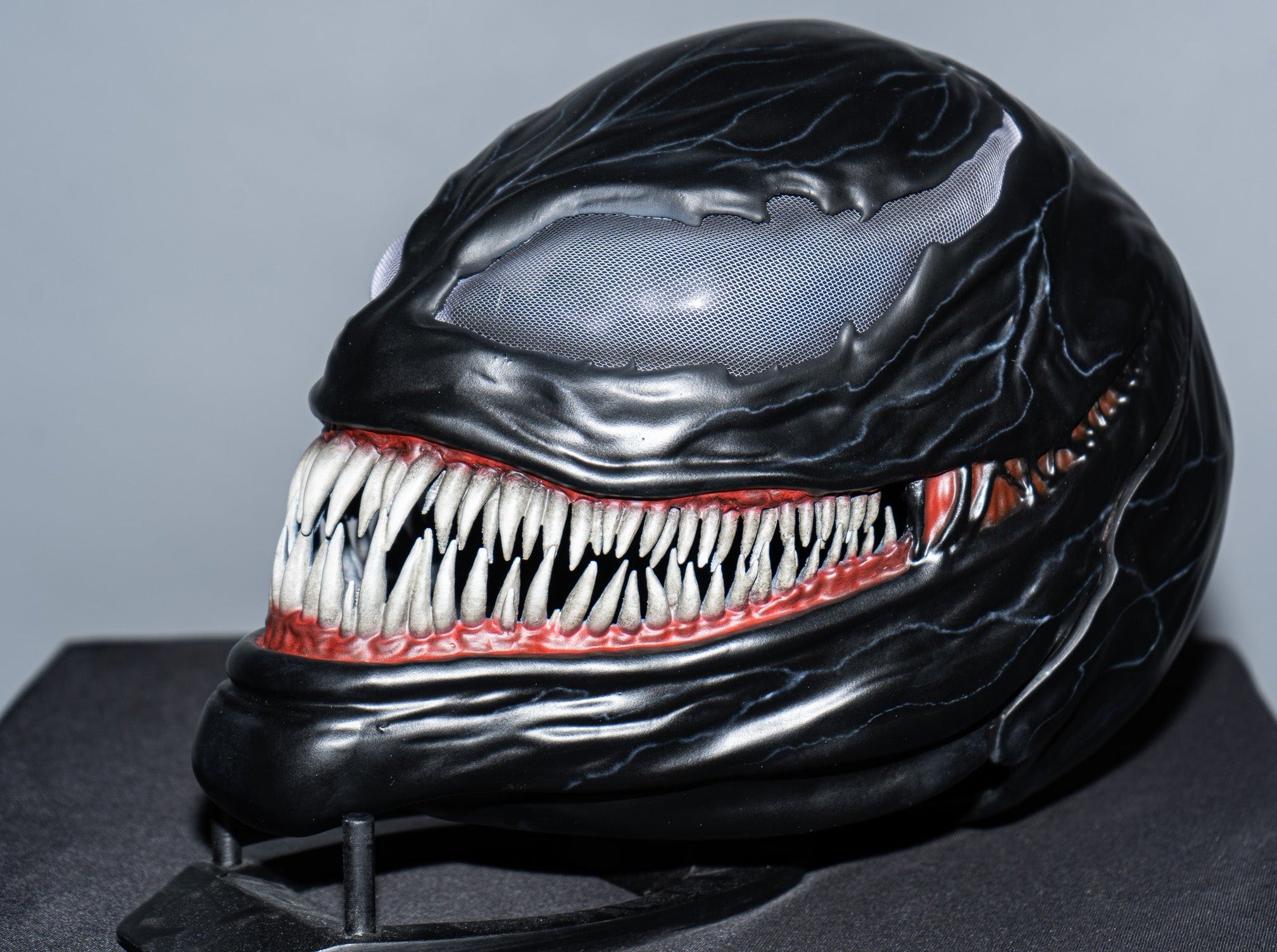 Scary Venom Mask Matte