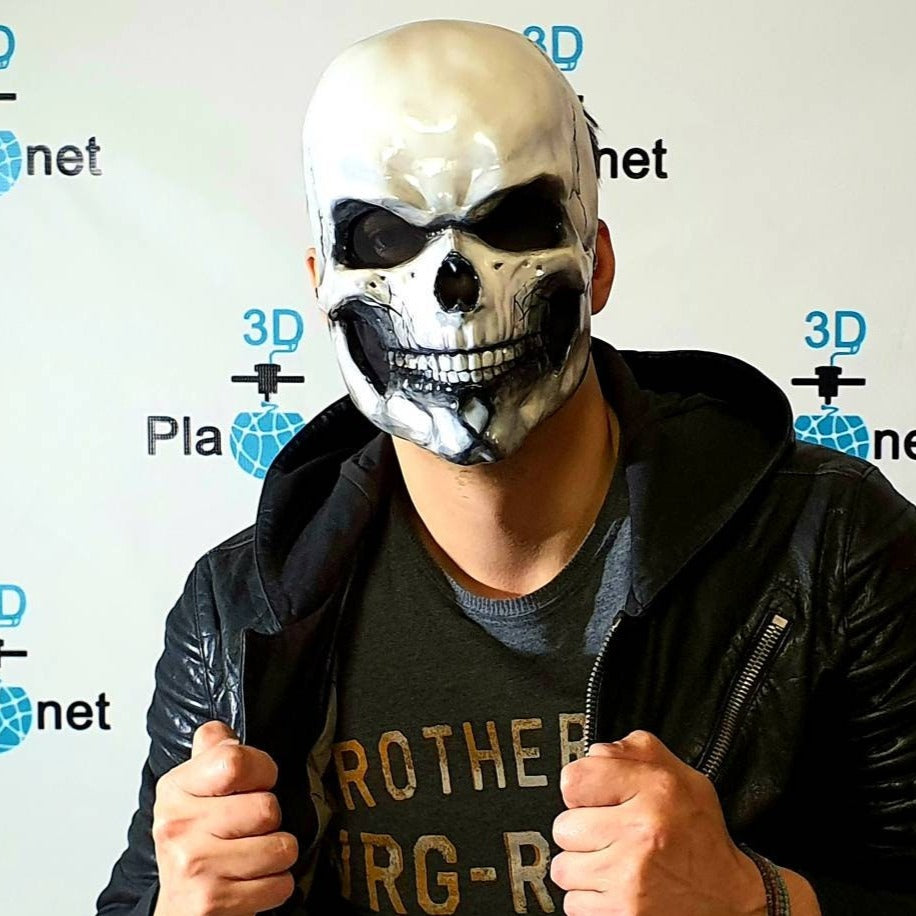 Skull Mask with moving jaw