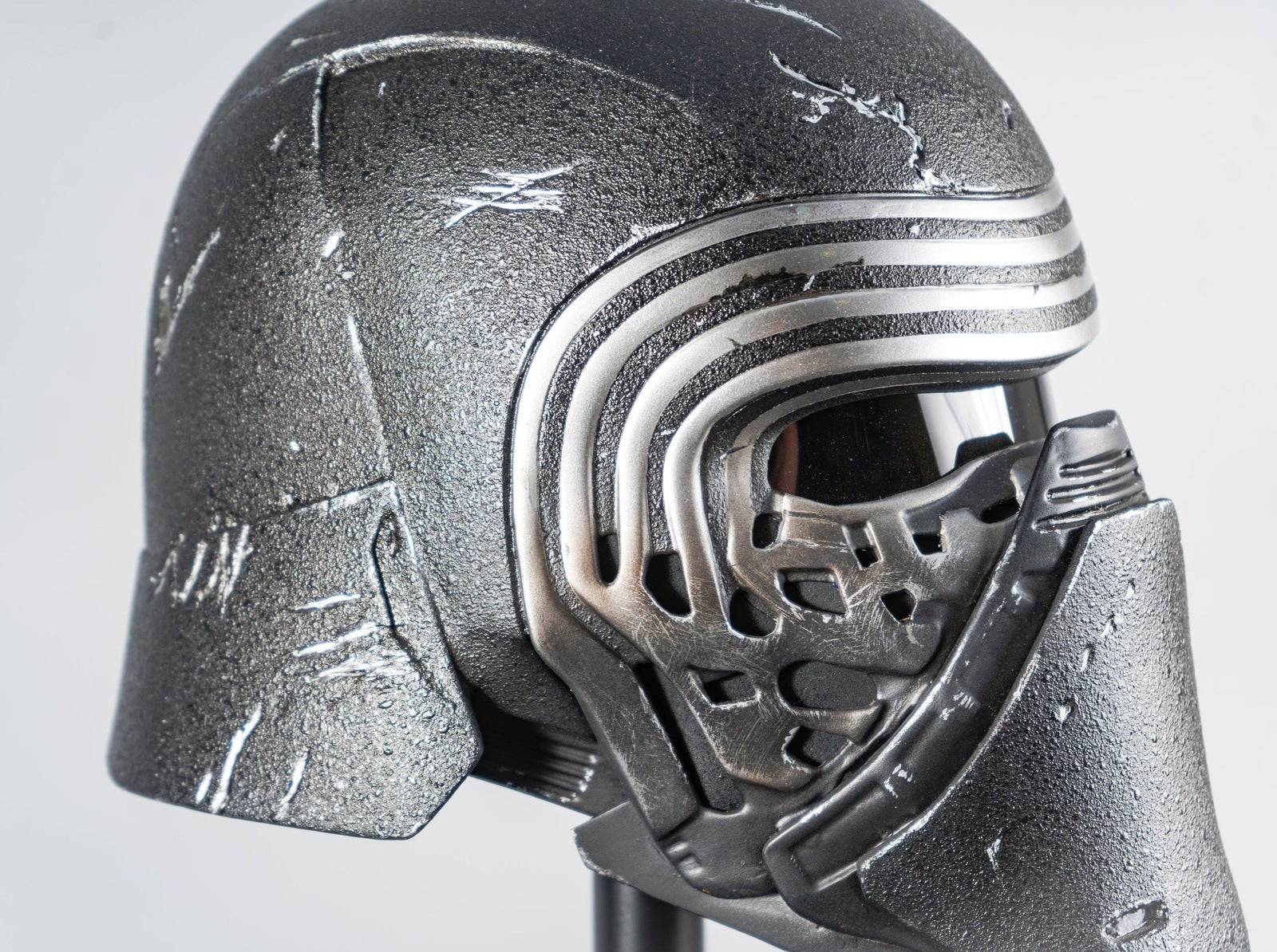 Kylo Ren Helmet / Sith Lord Cosplay