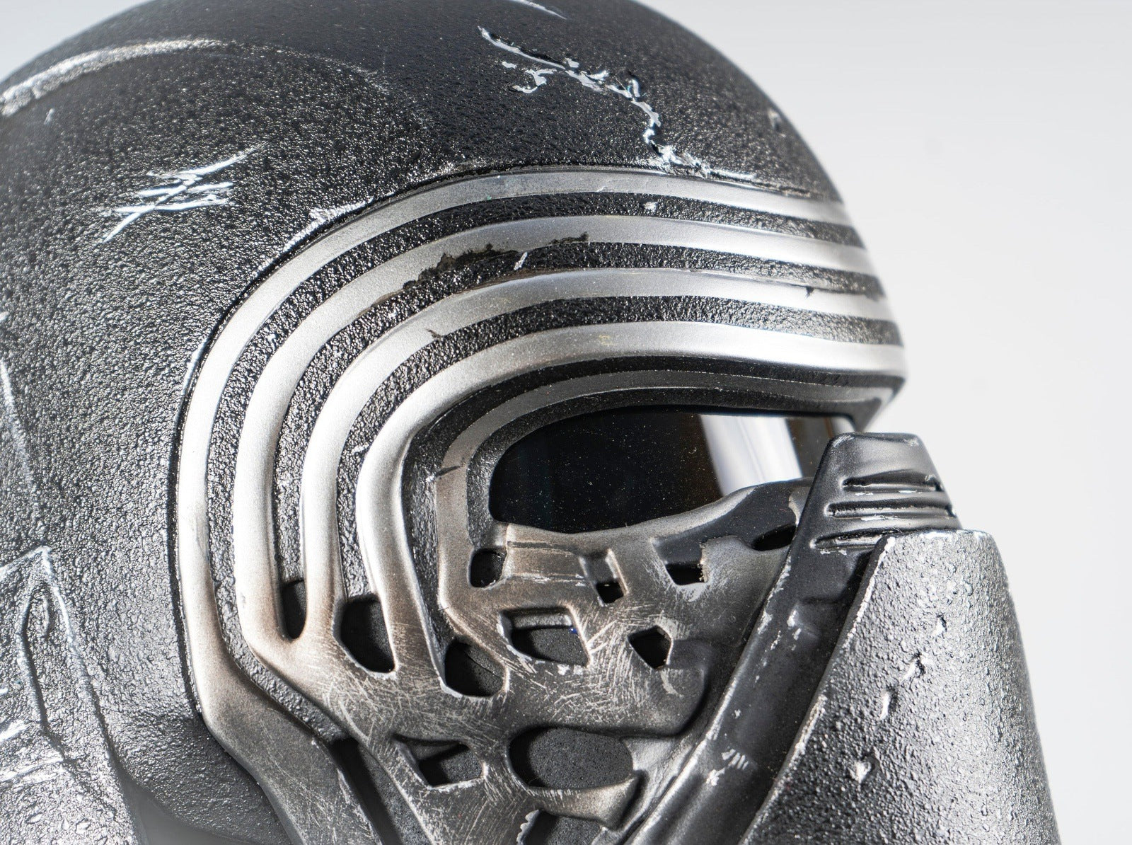 Kylo Ren Helmet / Sith Lord Cosplay